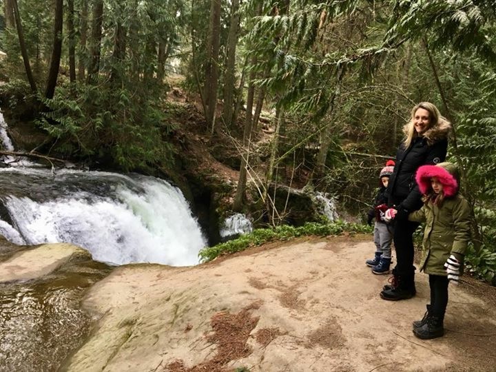 whatcom falls park parking | 1552-1574 Silverbeach Rd, Bellingham, WA 98229, USA