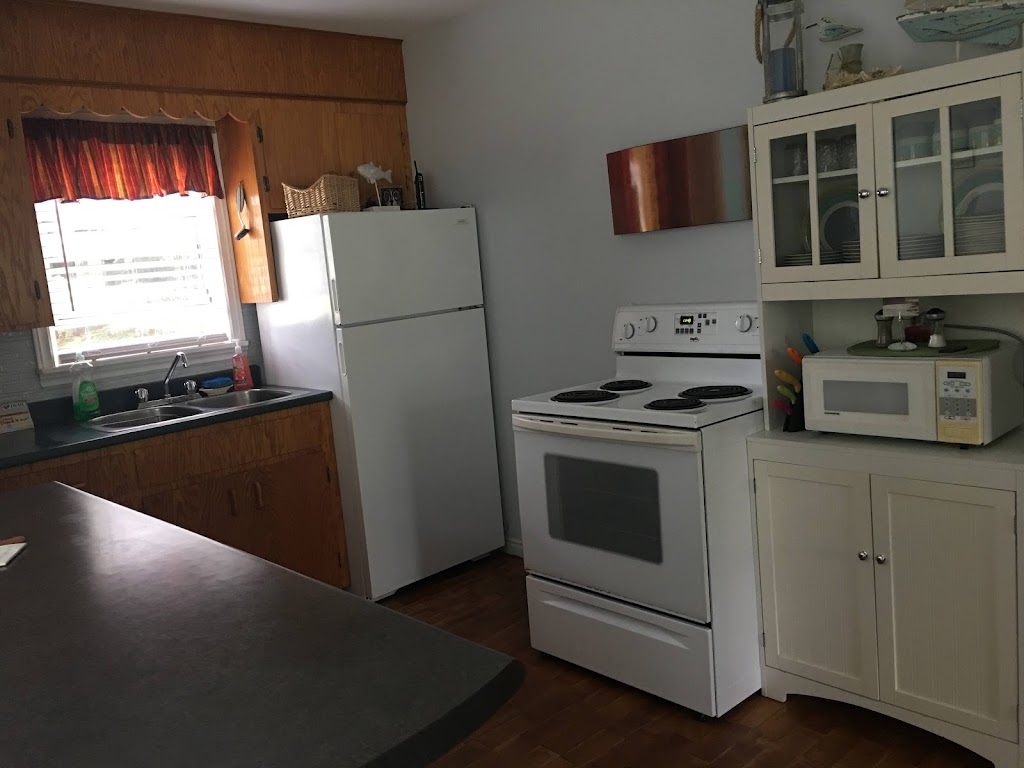 Seaclusion Cove Cottage | 44 Canns Ln, Montague, PE C0A 1R0, Canada | Phone: (902) 846-9693