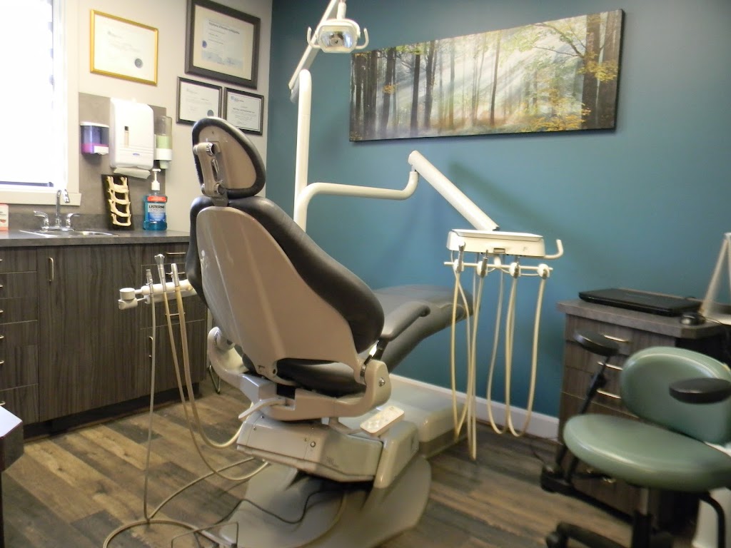 Clinique Dentaire Mont-Tremblant | 701 Rue Labelle Bureau 1, Mont-Tremblant, QC J8E 3H2, Canada | Phone: (819) 425-3716