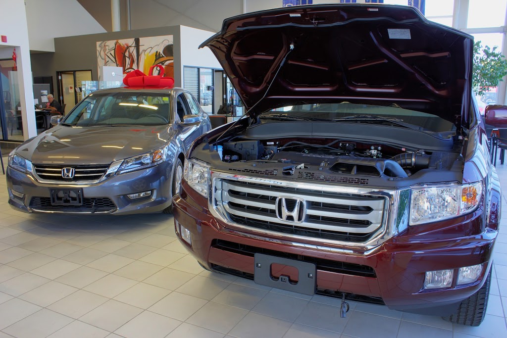 Winnipeg Honda | 900-1717 Waverley St, Winnipeg, MB R3T 6A9, Canada | Phone: (204) 261-9580