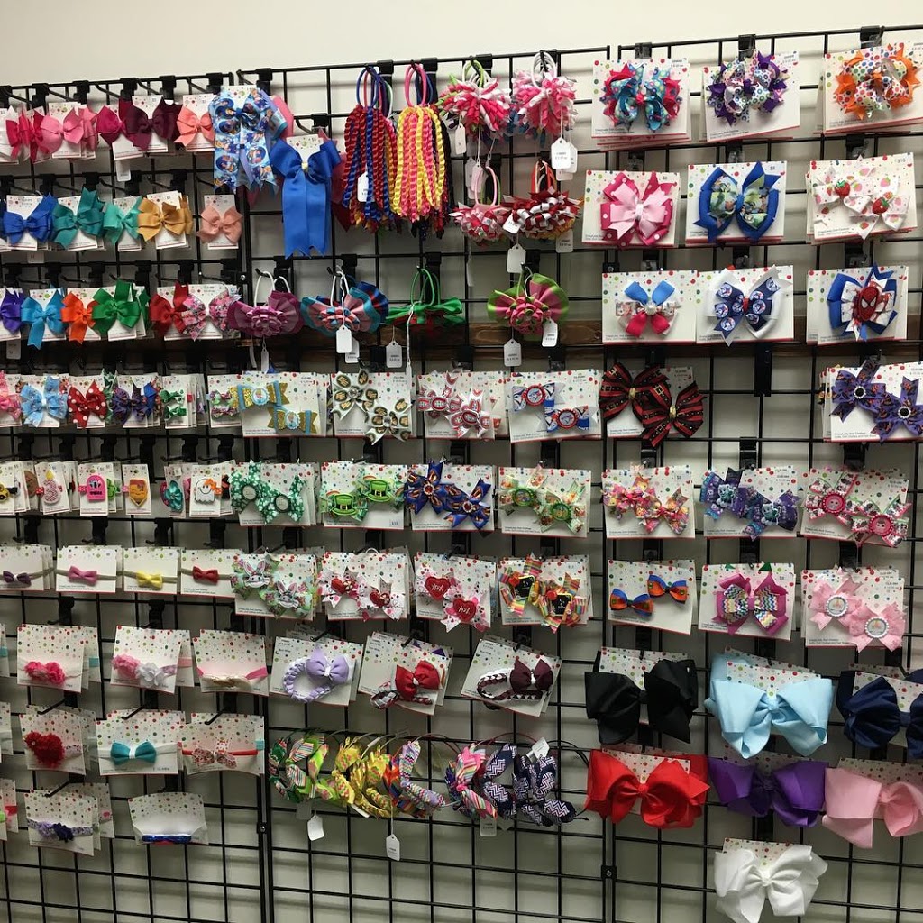 Crazyladys Market Ltd. | 10401 100 Ave, Morinville, AB T8R 1R9, Canada | Phone: (780) 572-0404