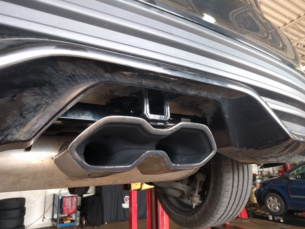 Beverly Tire & Auto | 10 Easton Rd, Brantford, ON N3P 1J5, Canada | Phone: (519) 753-8487
