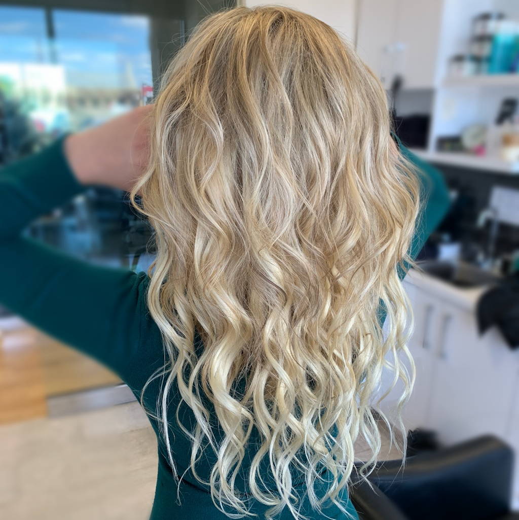 Natalie The Hairstylist | Located Inside ProBeauty Suites 2575 Dundas St. West Unit 26, Suite #27, Mississauga, ON L5K 2M6, Canada | Phone: (647) 262-7758