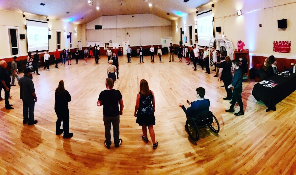 Suburban Swing | 33676 St Olaf Ave, Abbotsford, BC V4X 1T6, Canada | Phone: (604) 308-3662