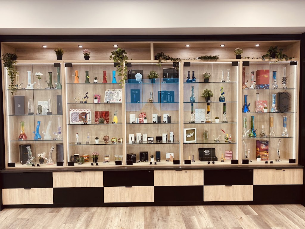 Cannabis Discounter Oxford | 15150 127 St NW, Edmonton, AB T6V 0C5, Canada | Phone: (780) 244-5884