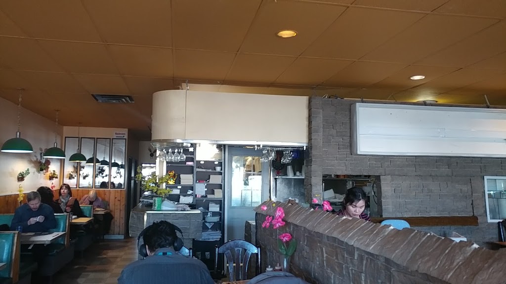 Little Saigon Restaurant | 817 Victoria Ave, Regina, SK S4N 0R5, Canada | Phone: (306) 525-5222
