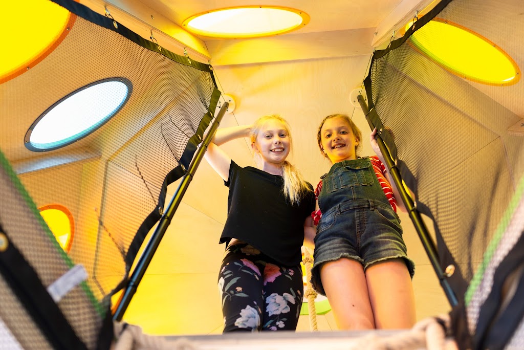 Horzone - Indoor playground | 5460 Rue Frontenac, Lac-Mégantic, QC G6B 1H3, Canada | Phone: (819) 583-7373