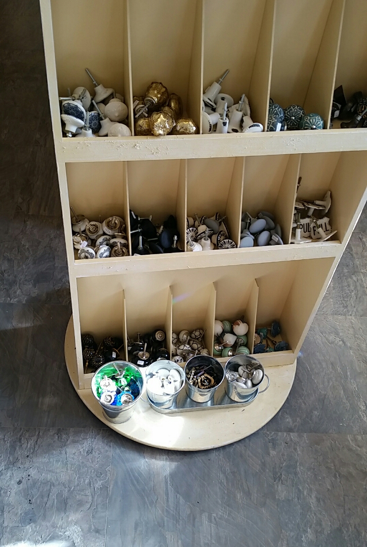 Paint Bdazzle | 1814A Lorne Ave, Saskatoon, SK S7H 1Y4, Canada | Phone: (306) 281-7455