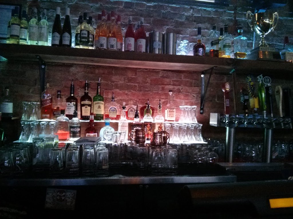 Kullys Original Sports Bar | 223 St Paul St, St. Catharines, ON L2R 3M2, Canada | Phone: (905) 684-1771