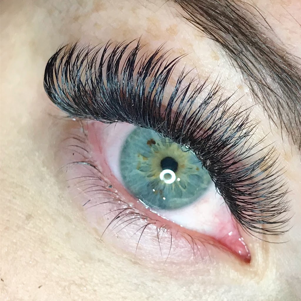 Lashes by Darby | 56 Boyne Crescent, Alliston, ON L9R 1K5, Canada | Phone: (705) 716-3824