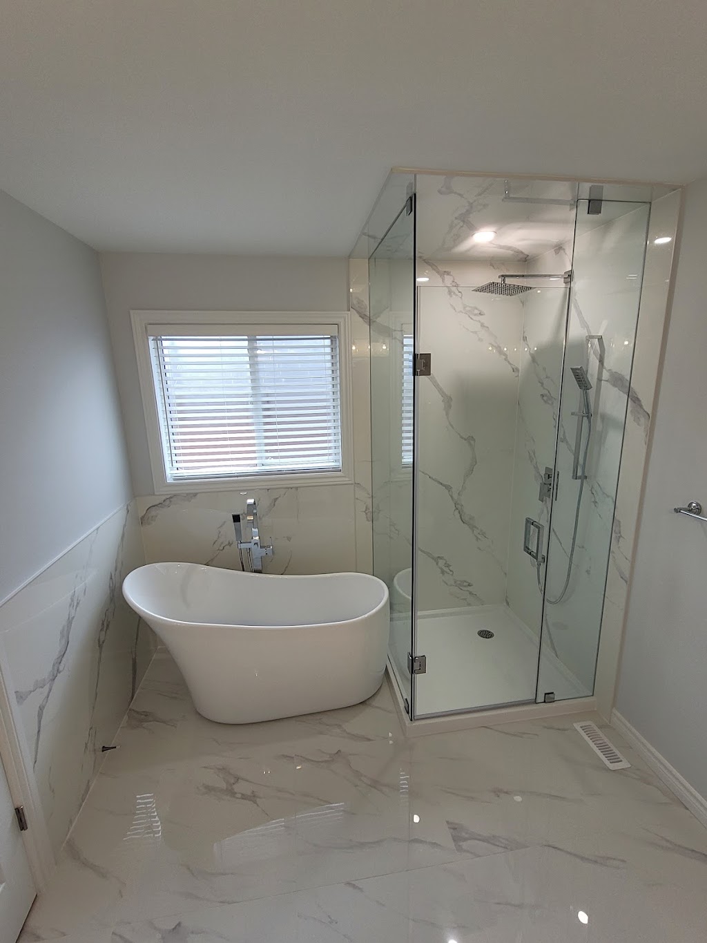 Flex Bath & Reno | 192 Sussexvale Dr, Brampton, ON L6R 3R1, Canada | Phone: (647) 808-8257
