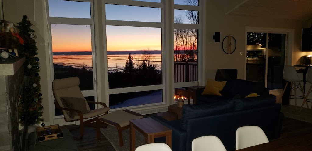 Chalet LHarmonie, SPA | 49 Chemin de la Seigneurie, Les Éboulements, QC G0A 2M0, Canada | Phone: (418) 997-5165