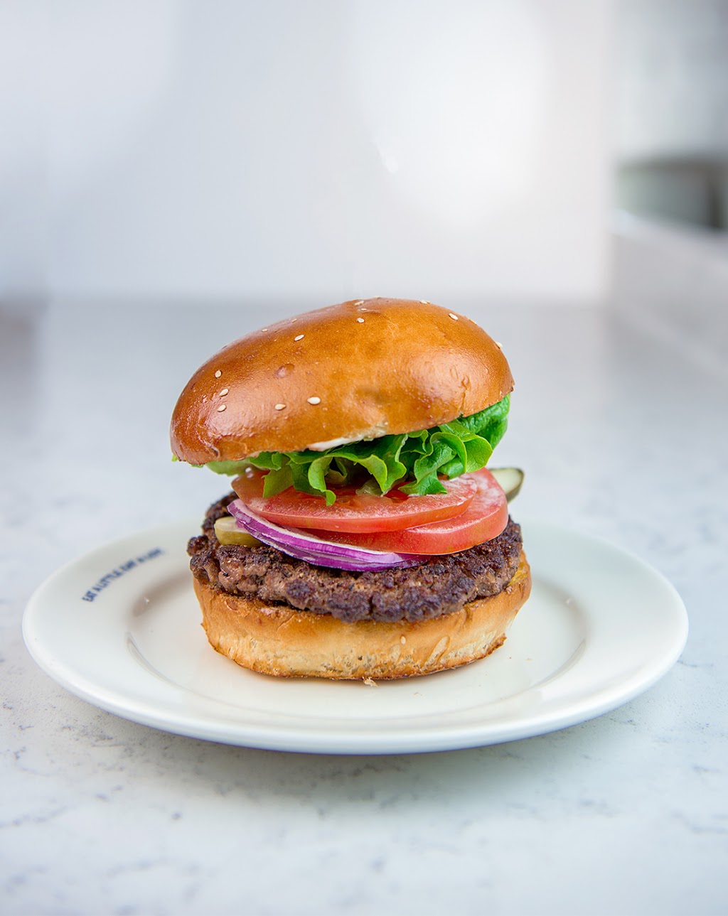 Earls Kitchen + Bar | 6339 200 St Unit 600, Langley City, BC V2Y 1A2, Canada | Phone: (604) 534-8750