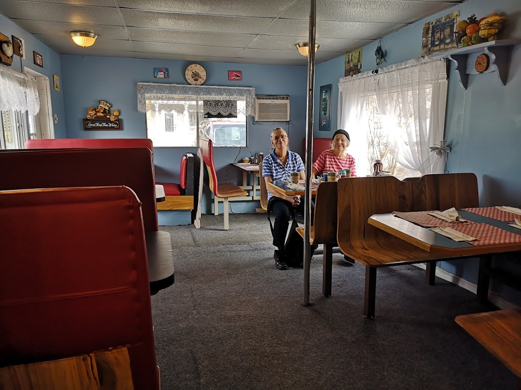 Restaurant LExtra | 2 Chemin des Campings, Saint-Michel-de-Bellechasse, QC G0R 3S0, Canada | Phone: (418) 884-2323