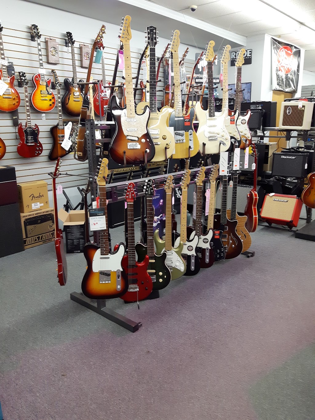 Pickers Alley | 430 Exmouth St, Sarnia, ON N7T 5N9, Canada | Phone: (519) 344-7740