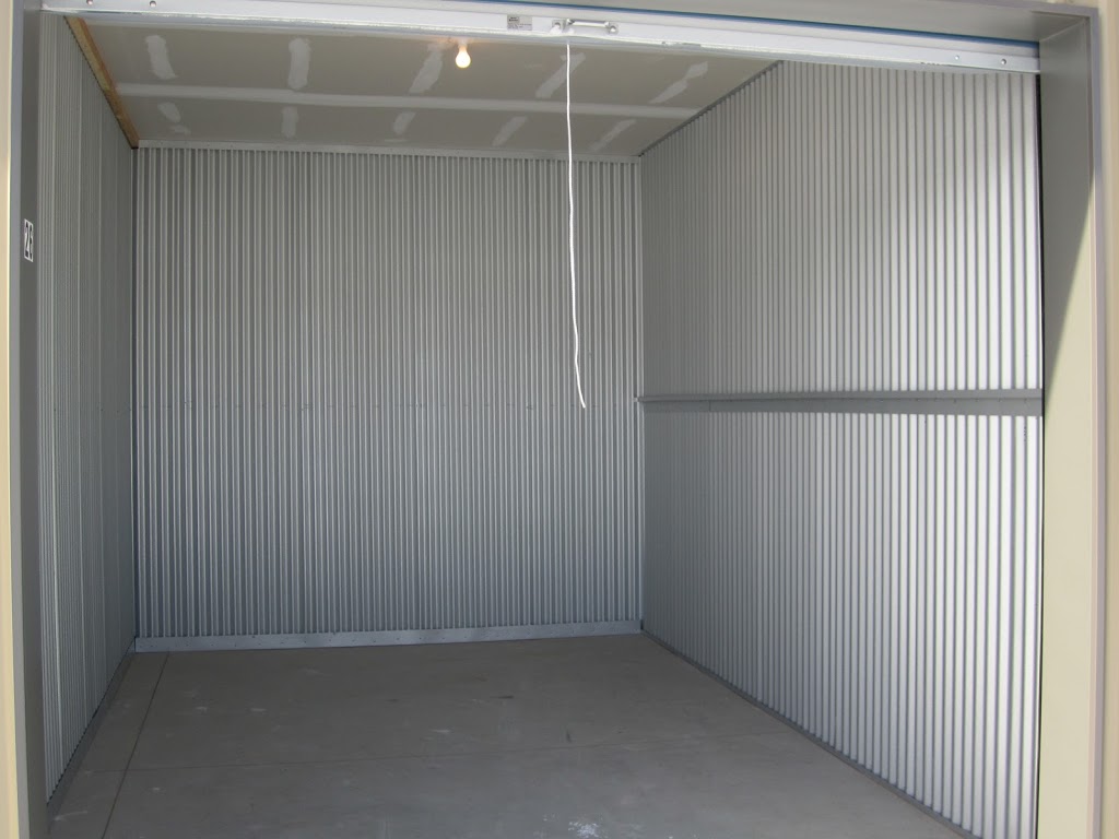 U-Stor-It | 21 Industrial Park Rd, Tweed, ON K0K 3J0, Canada | Phone: (613) 968-0058
