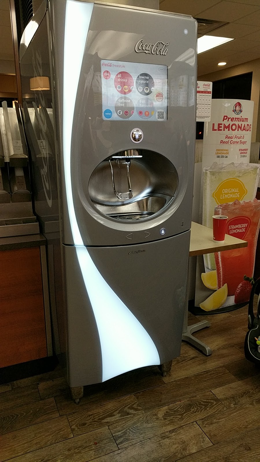 Wendys | 6 Fairview Rd, Barrie, ON L4N 4P3, Canada | Phone: (705) 727-0233