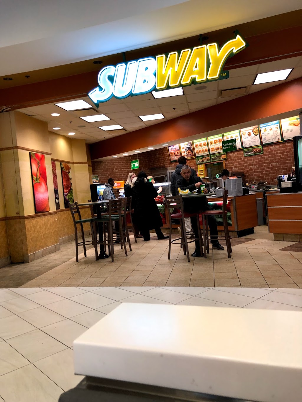 Subway | Quebec Canada, 438 Boulevard Saint-Joseph, Gatineau, QC J8Y 3Y7, Canada | Phone: (819) 771-6450