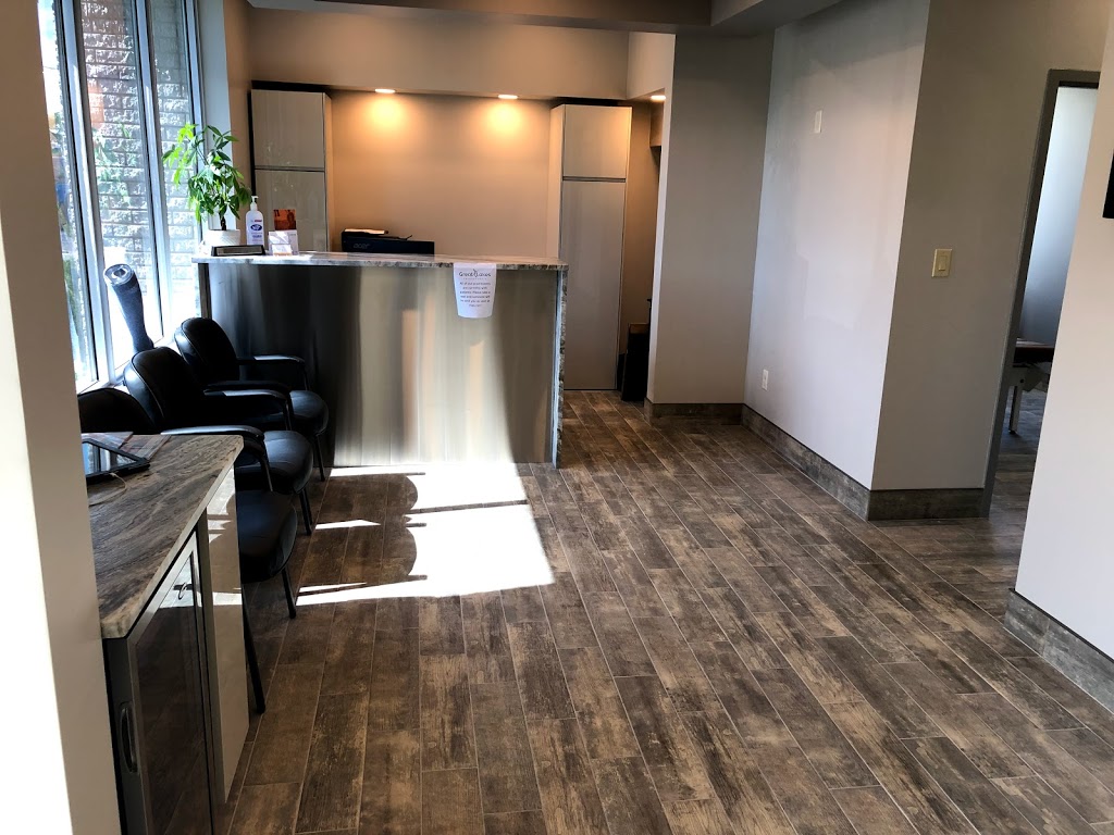 Great Lakes Chiropractic + Massage - Windsor | 7150 Hawthorne Dr Unit #107, Windsor, ON N8T 3N3, Canada | Phone: (519) 945-0110