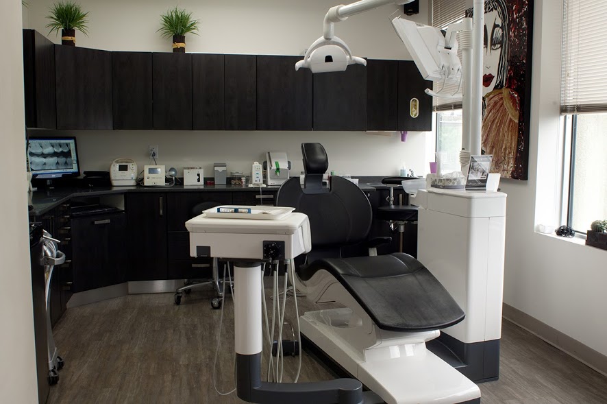Centre dentaire Allain | 2183 Boulevard des Laurentides, Laval, QC H7K 2J3, Canada | Phone: (450) 667-3368