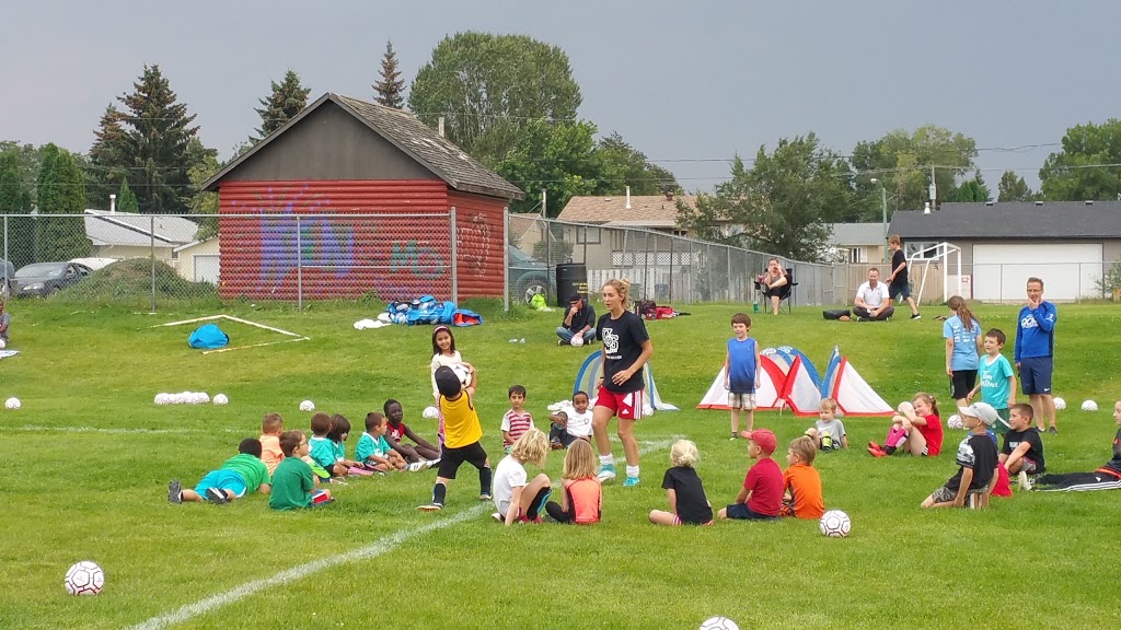 Smith Park Rink | 1195 13 Ave SW, Moose Jaw, SK S6H 6L6, Canada | Phone: (306) 694-4447