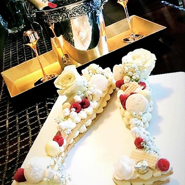 Cakes By the Vazs | 97 Gallucci Crescent, Brampton, ON L6P 1R6, Canada | Phone: (416) 890-8900