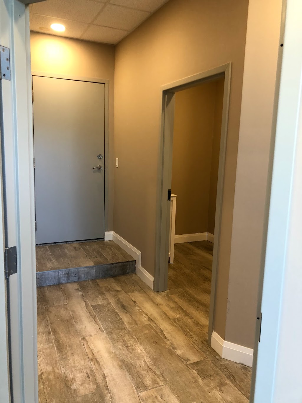BRU Commercial Construction | 71 Marycroft Ave #11, Woodbridge, ON L4L 5Y6, Canada | Phone: (647) 493-1838
