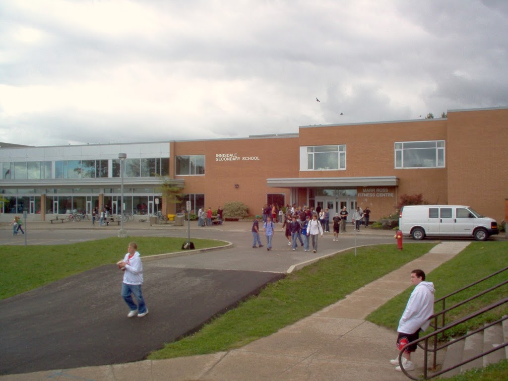 Innisdale Secondary School (ISS) | 95 Little Ave, Barrie, ON L4N 2Z4, Canada | Phone: (705) 726-2552