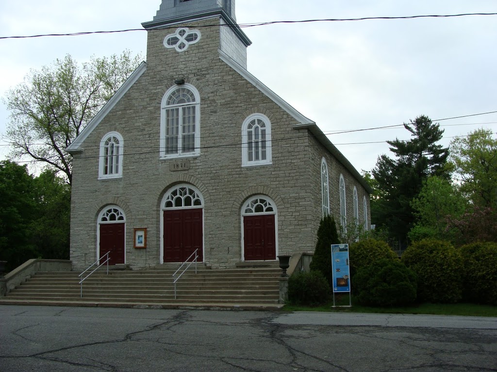 Sainte-Pétronille Church | 21 Chemin de lÉglise, Sainte-Pétronille, QC G0A 4C0, Canada | Phone: (418) 828-2656
