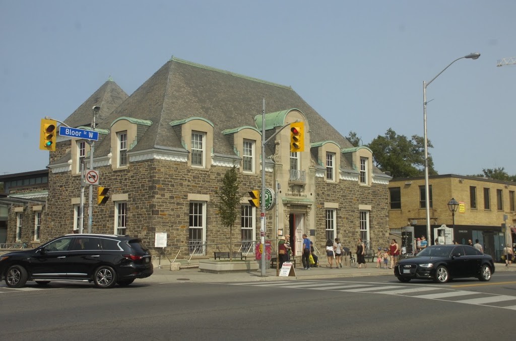 Toronto Public Library - Runnymede Branch | 2178 Bloor St W, Toronto, ON M6S 1M8, Canada | Phone: (416) 393-7697