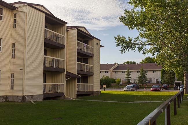 Southwood Green Apartments | 4902 Queen St, Regina, SK S4S 6X4, Canada | Phone: (306) 586-1872