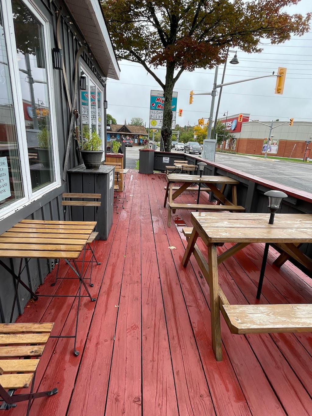 Pizza One Muskoka | 480 Muskoka Rd S, Gravenhurst, ON P1P 1J8, Canada | Phone: (705) 681-1122