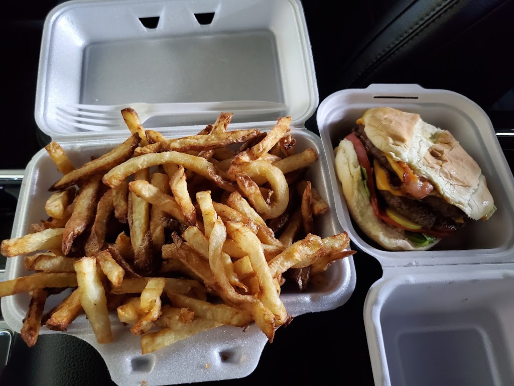Cubbys | 24 Ferry Ln, Deseronto, ON K0K 1X0, Canada | Phone: (613) 743-3797