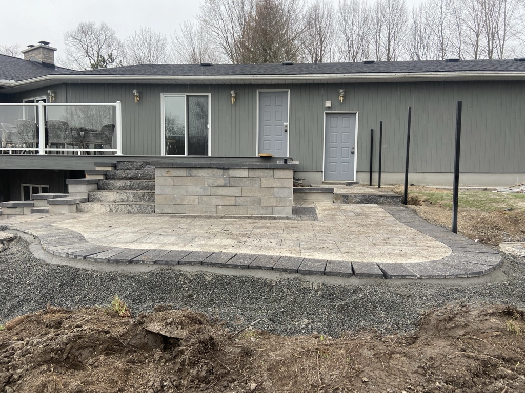 Siebenga Brothers Landscaping | 381 Phillipston Rd, Belleville, ON K0K 2Y0, Canada | Phone: (613) 847-0136