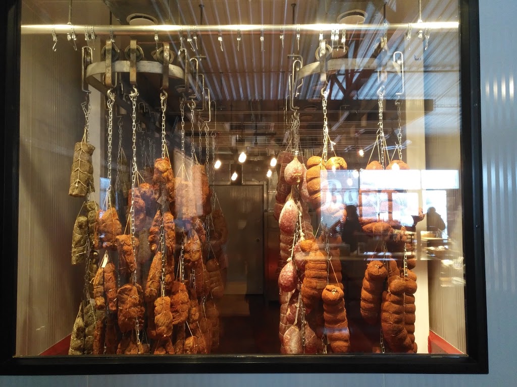 Les Cochons tout ronds | 192 QC-222, Racine, QC J0E 1Y0, Canada | Phone: (450) 532-2827