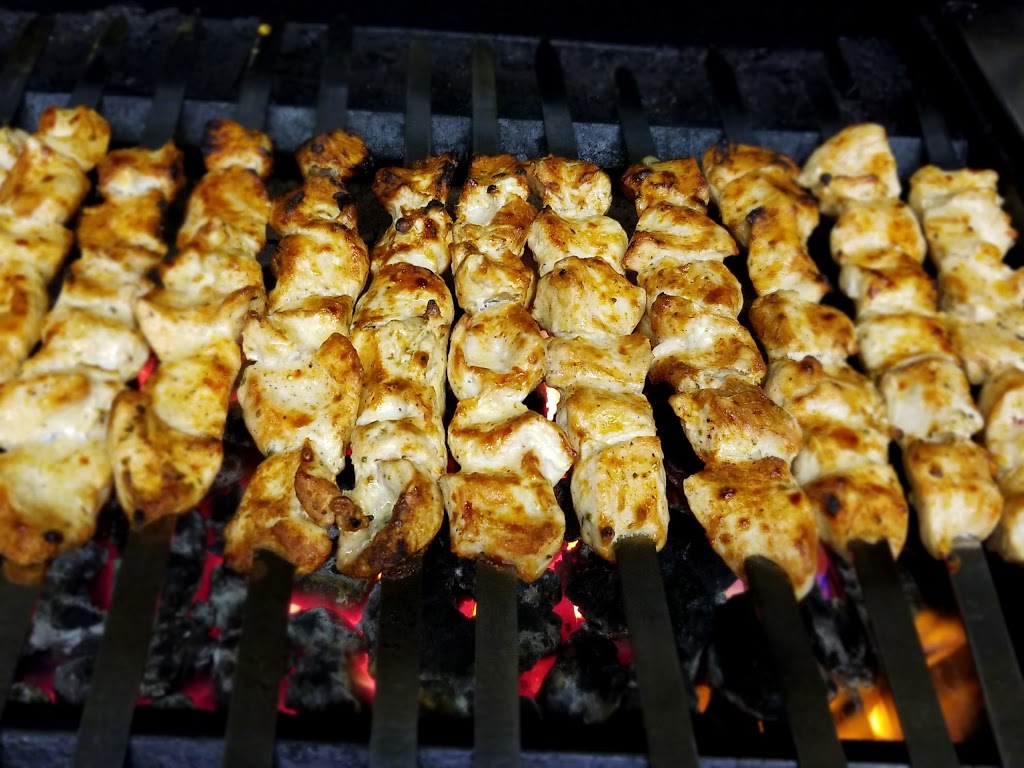 Chicken Inn Restaurant | 714 Wyandotte St E, Windsor, ON N9A 3J4, Canada | Phone: (519) 254-6647