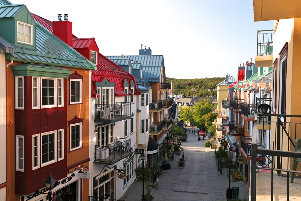 Place St-Bernard | 135 Chemin de Kandahar, Mont-Tremblant, QC J8E 1E2, Canada | Phone: (819) 681-1033