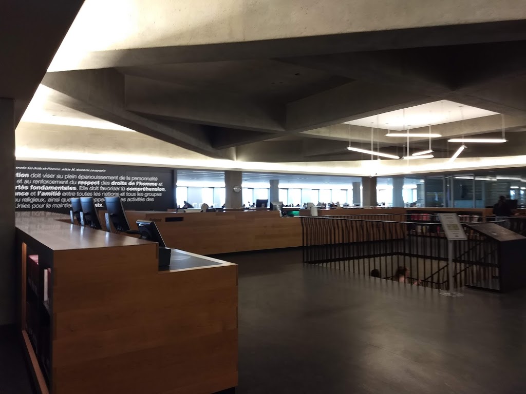 Faculté de droit | A9, 2500 Boulevard de lUniversité, Sherbrooke, QC J1K 2R1, Canada | Phone: (819) 821-7500