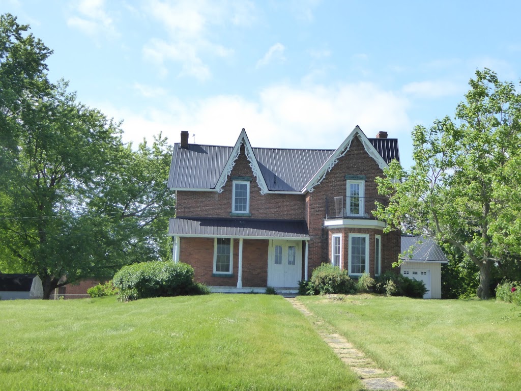 Mary Jane Turnbull | 1650 Bath Rd, Kingston, ON K7M 4X6, Canada | Phone: (613) 536-9205