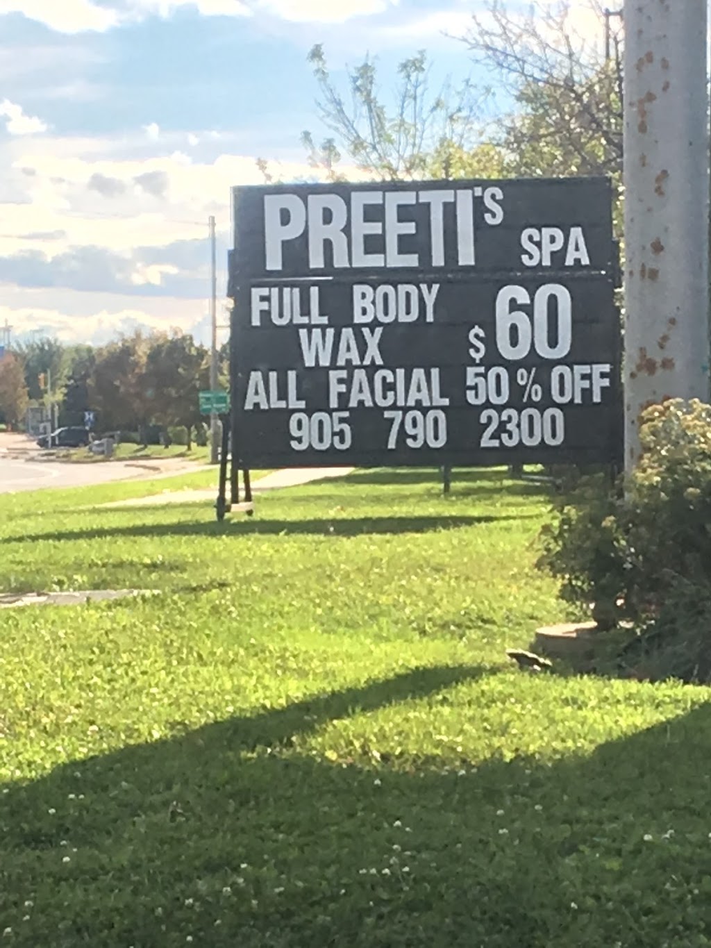 Preetis Beauty Salon & Laser Clinic | hair care | 2260 Bovaird Dr E #117, Brampton, ON L6R 3J5, Canada | 9057902300 OR +1 905-790-2300