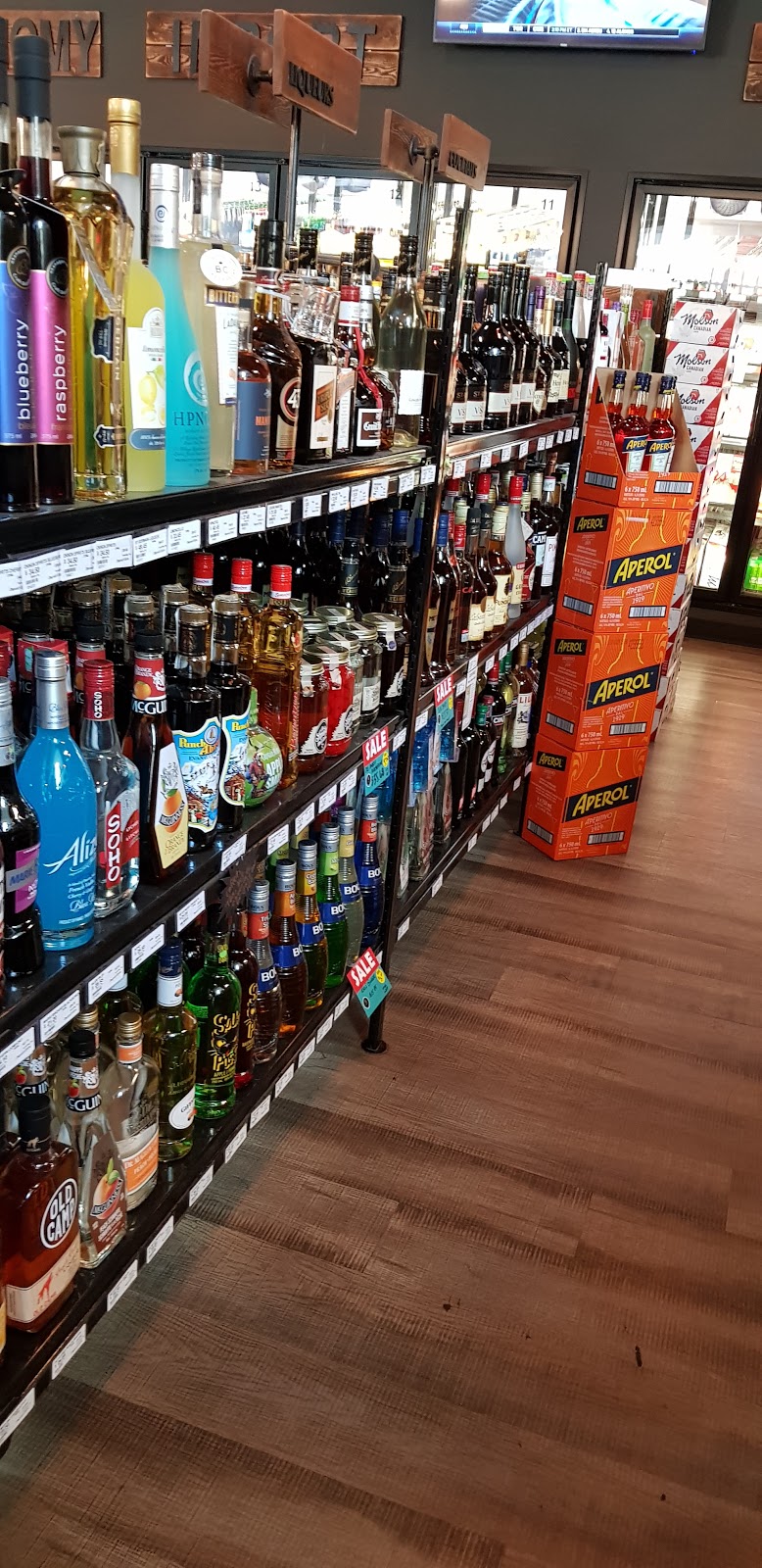 Turtle Bay Crossing Liquour Merchants | 201-11850 Oceola Rd, Lake Country, BC V4V 2T5, Canada | Phone: (778) 480-6646