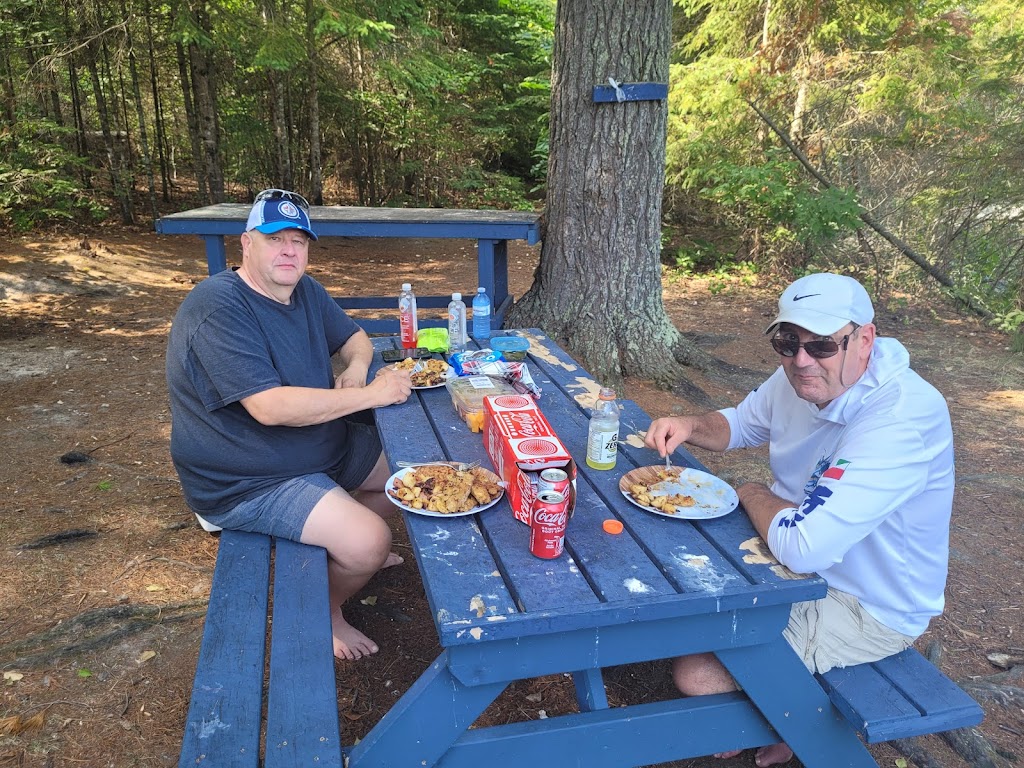 Pauls Fishing Charters | 25 Pyes Rd, Clearwater Bay, ON P0X 1S0, Canada | Phone: (431) 373-3455