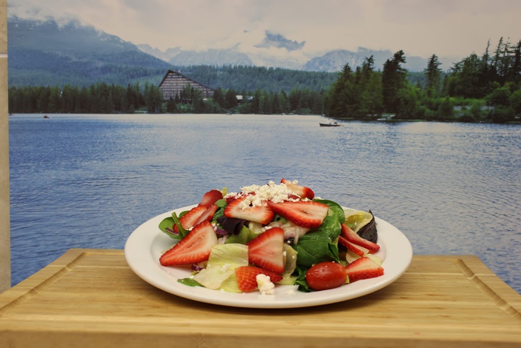 McPuffins Atlantic Seafood Restaurant | 152 Main St, Joggins, NS B0L 1A0, Canada | Phone: (902) 732-2220