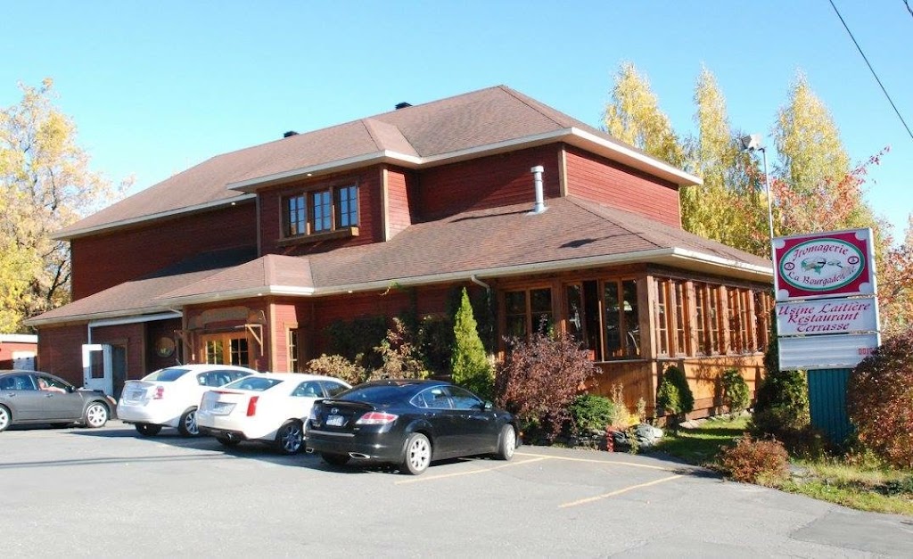 Restaurant La Bourgade | 16 Rue Caouette E, Thetford Mines, QC G6G 2B8, Canada | Phone: (418) 335-3313