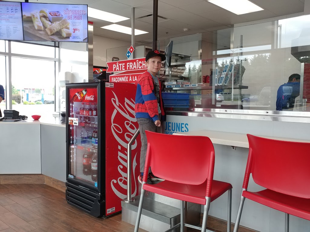 Dominos | 3505 Rue Clemenceau, Québec, QC G1C 0L9, Canada | Phone: (418) 663-3336