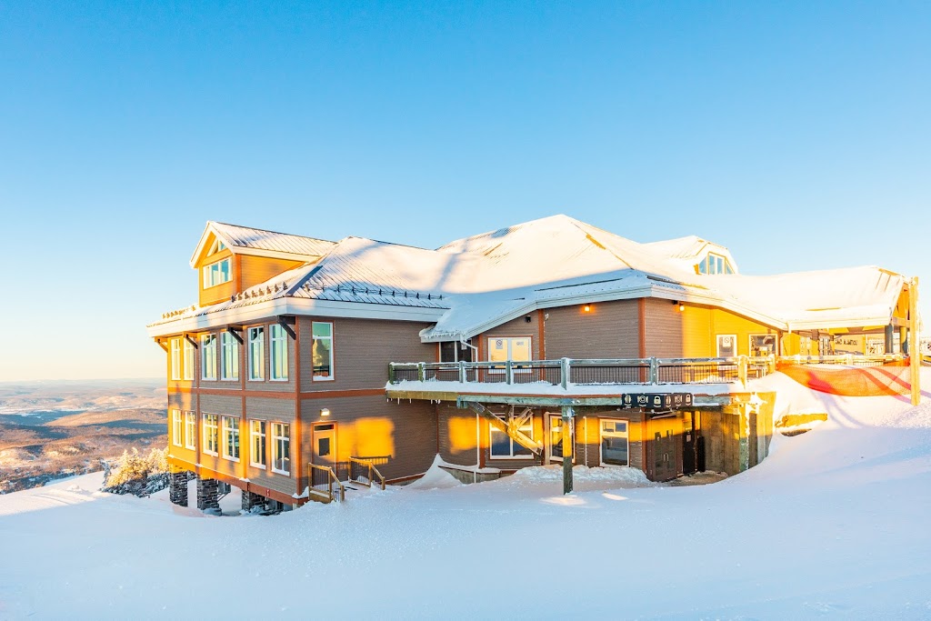 The Grand Manitou | 1000 Chemin des Voyageurs, Mont-Tremblant, QC J8E 1T1, Canada | Phone: (819) 681-3000 ext. 36393