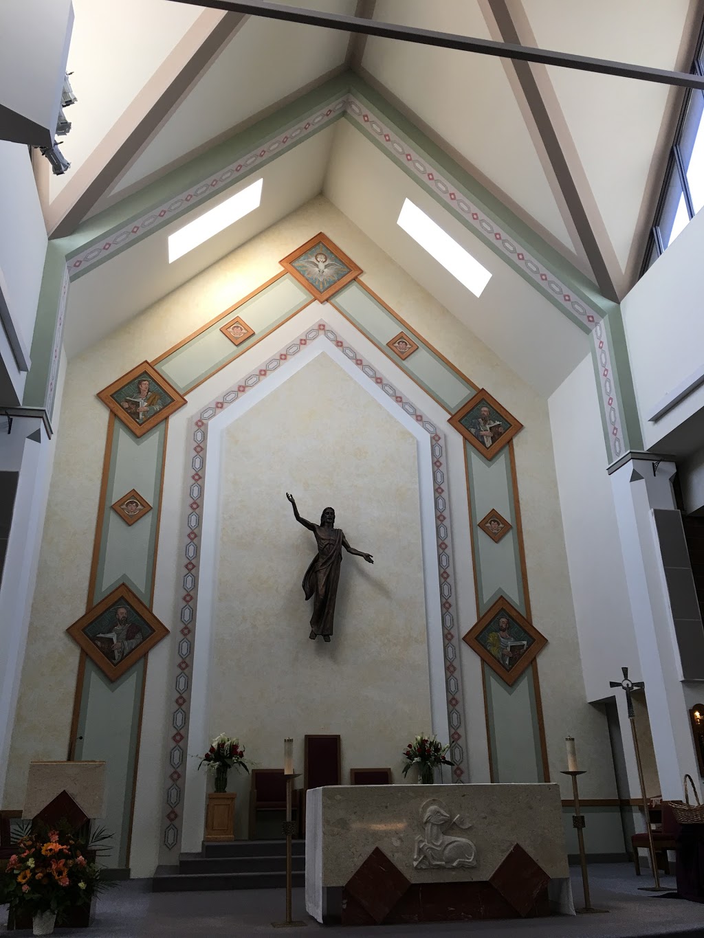 St Ignatius Loyola Church | 2300 Burnhamthorpe Rd W, Mississauga, ON L5L 3T6, Canada | Phone: (905) 820-1444