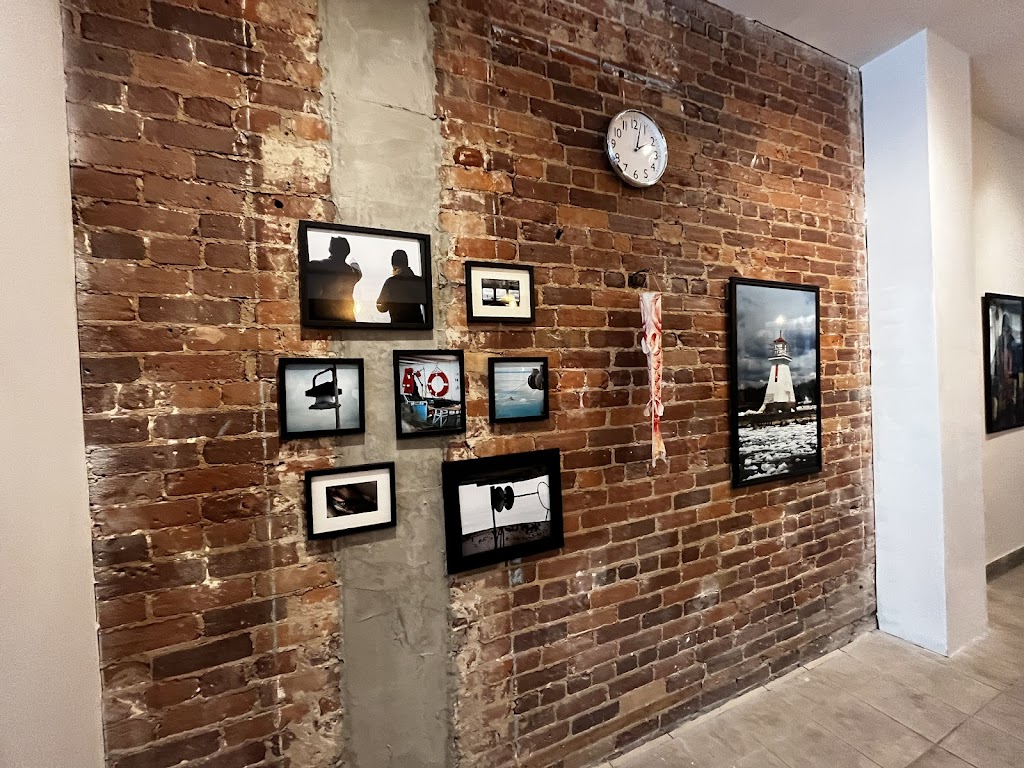 Affinity Fish | 1581 Dundas St W, Toronto, ON M6K 1T9, Canada | Phone: (416) 516-8221