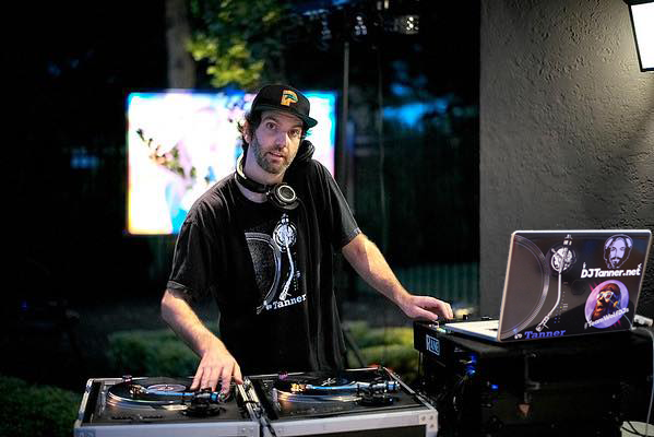 DJ Tanners DJ / VJ Services | 91 Sawmill Rd, St. Catharines, ON L2S 3K4, Canada | Phone: (905) 321-3275