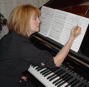 Debbie Fox... Piano - Voice - Theory - Harmony Level 9 Lessons | 183 Elizabeth St S, Brampton, ON L6Y 1R8, Canada | Phone: (905) 459-7911